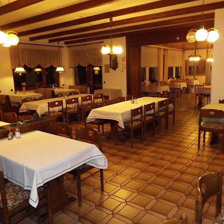Hotel garni Zum Reinhardswald Gewissenruh Exterior foto