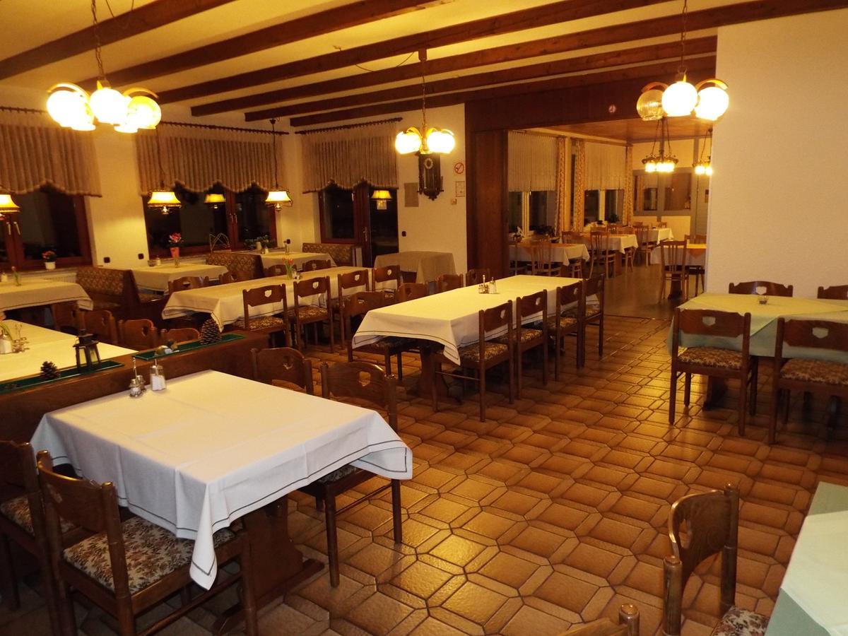 Hotel garni Zum Reinhardswald Gewissenruh Exterior foto